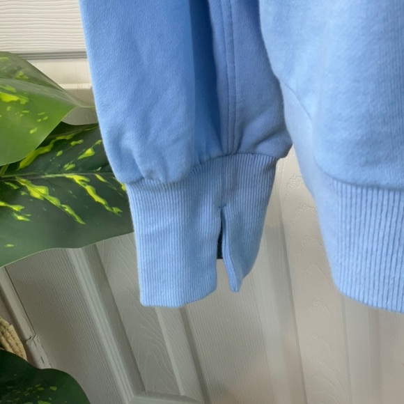 JoyLab Women’s Graphic French Terry Crewneck Sweatshirt Light Blue Various Sizes - Picture 4 of 12